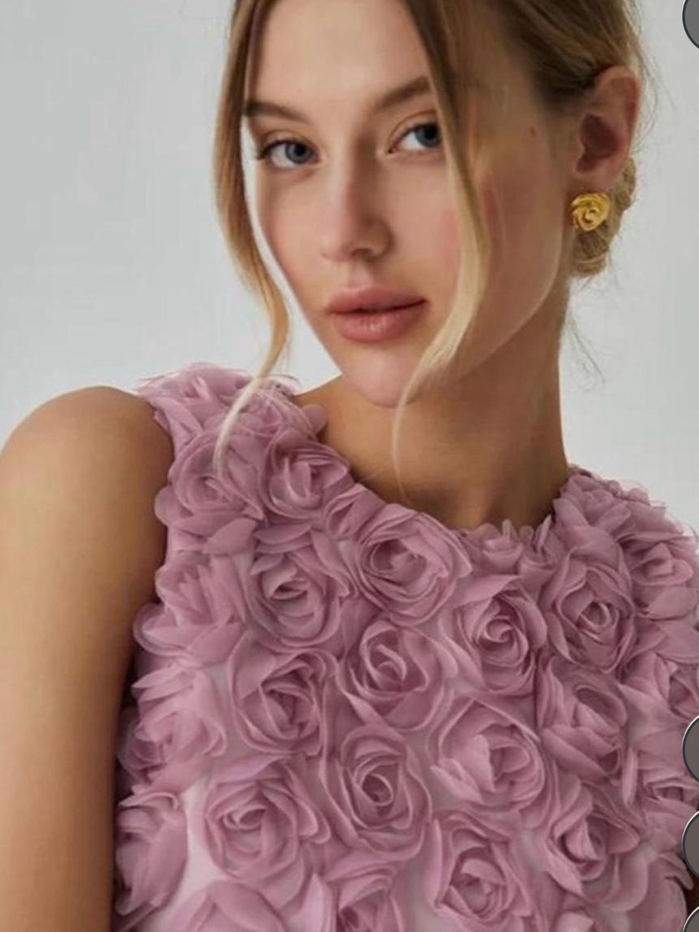 Sleeveless Rose Appliqué Pink Top